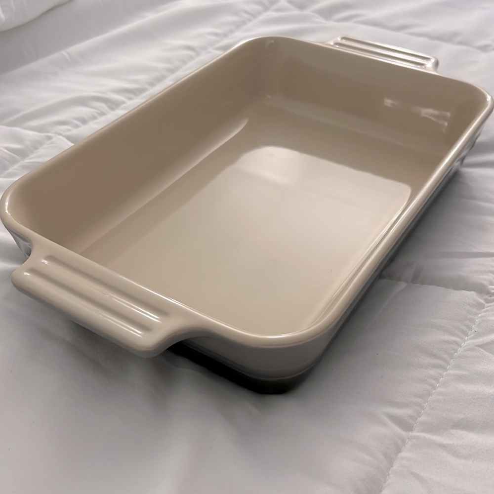 NWT Le Creuset 25 cm Rectangular Stoneware Baking Dish